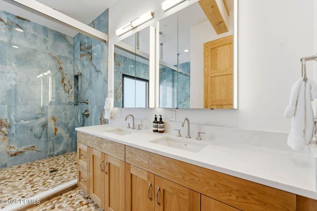 8526 Overlook Drive, Eden, UT 84310