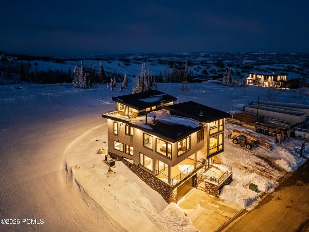 8526 Overlook Drive, Eden, UT 84310