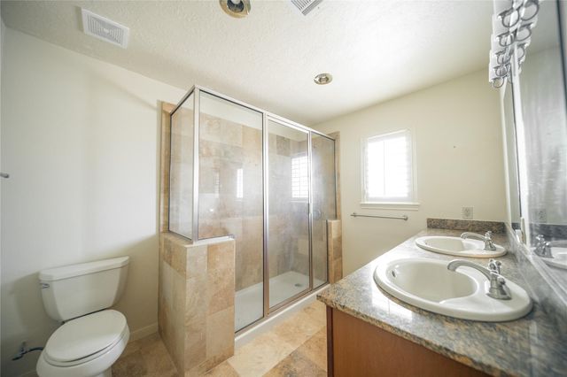 13927 Lynnwood Lane, Sugar Land, TX 77498