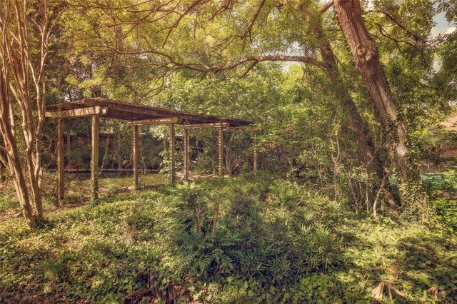 13927 Lynnwood Lane, Sugar Land, TX 77498