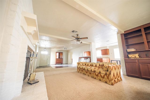 13927 Lynnwood Lane, Sugar Land, TX 77498