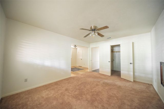 13927 Lynnwood Lane, Sugar Land, TX 77498