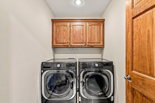 5106 S Burrows Avenue, Springfield, MO 65810