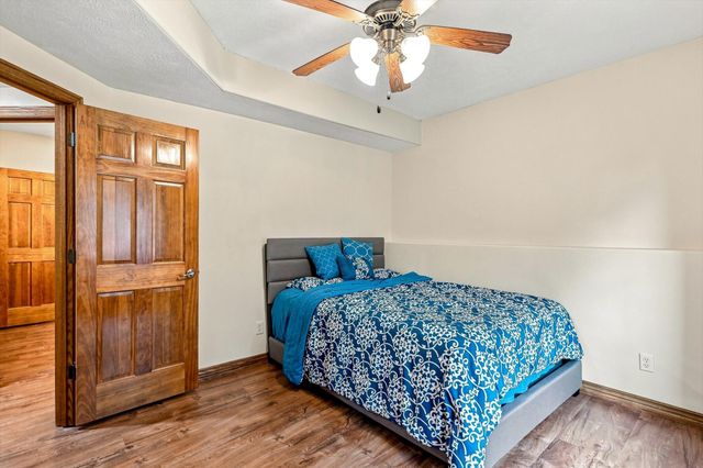 5106 S Burrows Avenue, Springfield, MO 65810