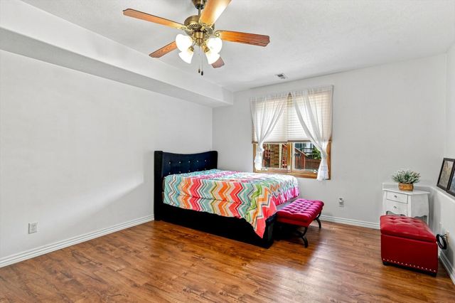 5106 S Burrows Avenue, Springfield, MO 65810