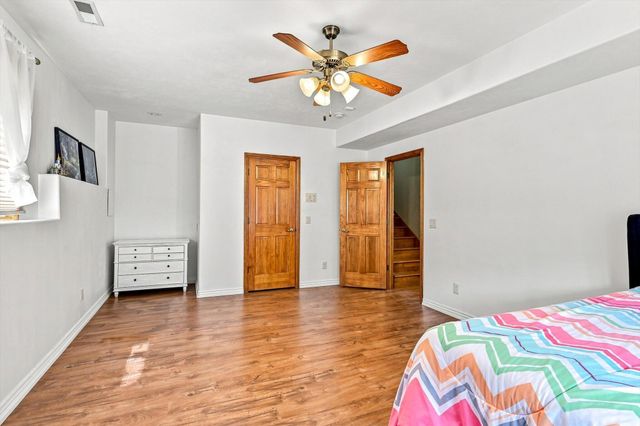 5106 S Burrows Avenue, Springfield, MO 65810