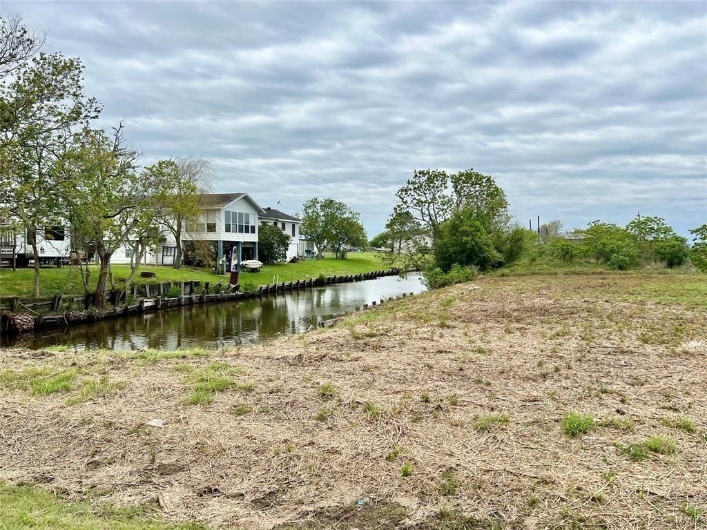 00 Stewart, Freeport, TX 77541