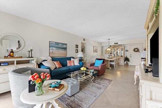 11282 Green Lake Drive 204, Boynton Beach, FL 33437