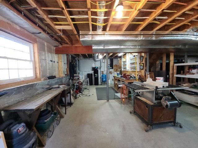 21 Sedlari Way, Alton, NH 03810