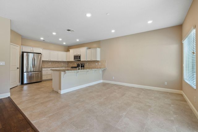 2327 N Shady Street, Visalia, CA 93291