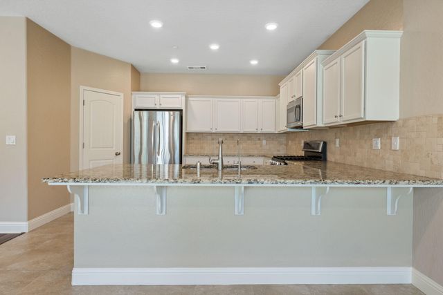 2327 N Shady Street, Visalia, CA 93291