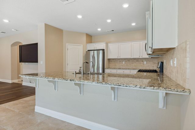 2327 N Shady Street, Visalia, CA 93291