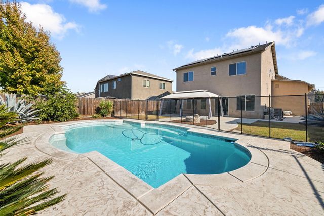 2327 N Shady Street, Visalia, CA 93291