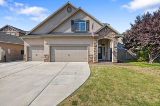 2327 N Shady Street, Visalia, CA 93291