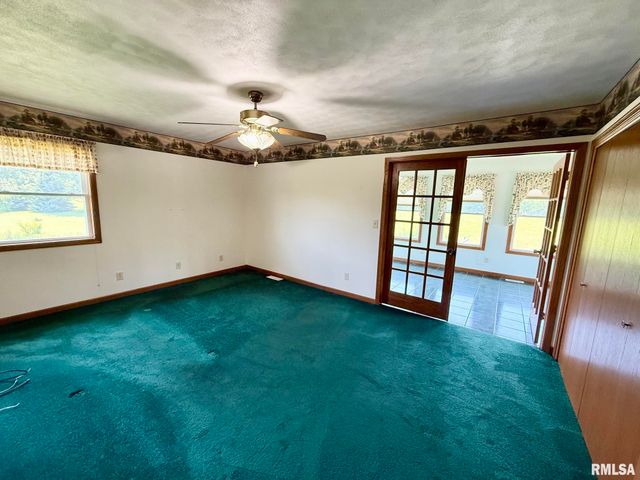 24822 Brookwood Hills Road, Athens, IL 62613