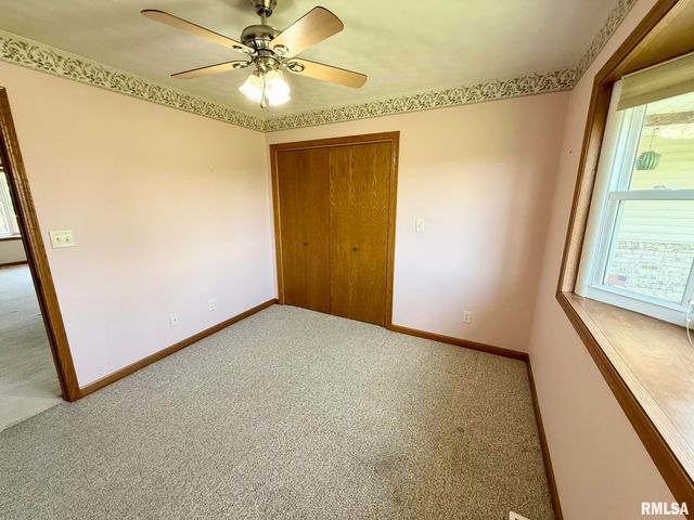 24822 Brookwood Hills Road, Athens, IL 62613