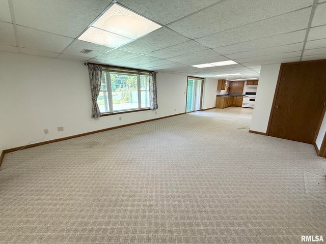 24822 Brookwood Hills Road, Athens, IL 62613