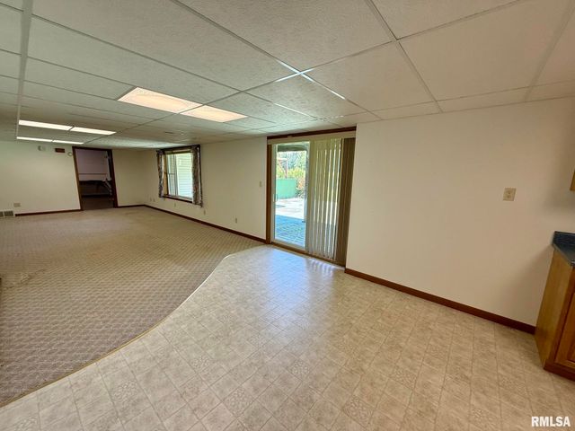 24822 Brookwood Hills Road, Athens, IL 62613