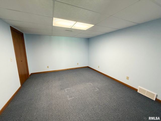 24822 Brookwood Hills Road, Athens, IL 62613