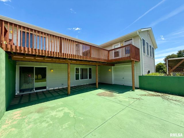 24822 Brookwood Hills Road, Athens, IL 62613