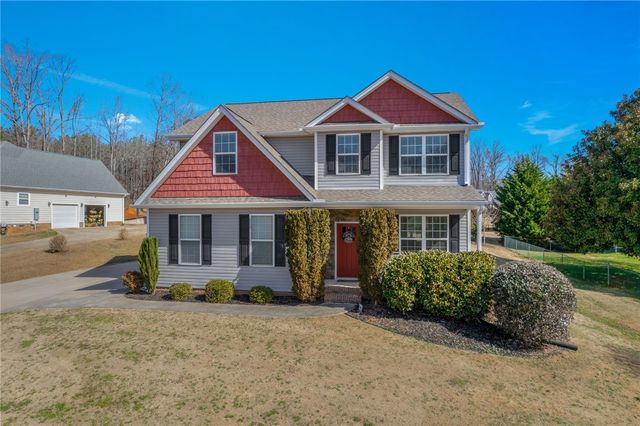 232 Saddlebrook Avenue, Pickens, SC 29671