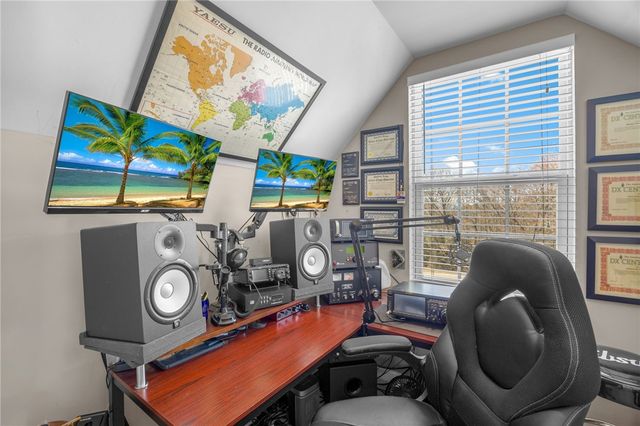 232 Saddlebrook Avenue, Pickens, SC 29671