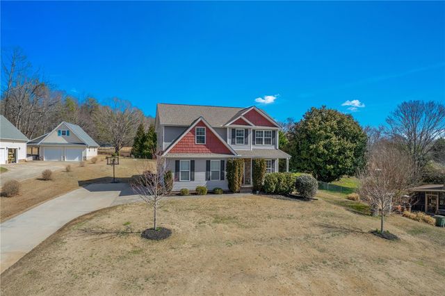 232 Saddlebrook Avenue, Pickens, SC 29671