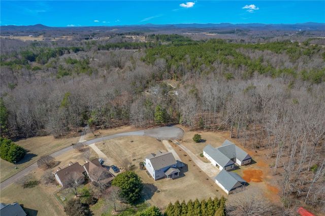 232 Saddlebrook Avenue, Pickens, SC 29671