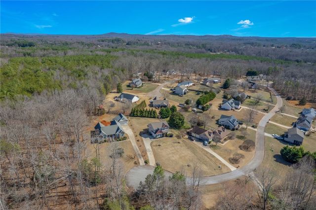 232 Saddlebrook Avenue, Pickens, SC 29671