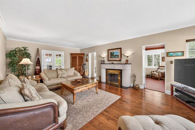 830 LAKE DAVIS DRIVE, Orlando, FL 32806