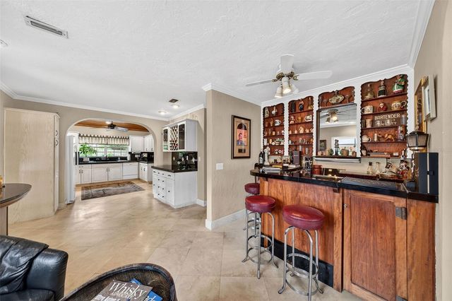 830 LAKE DAVIS DRIVE, Orlando, FL 32806