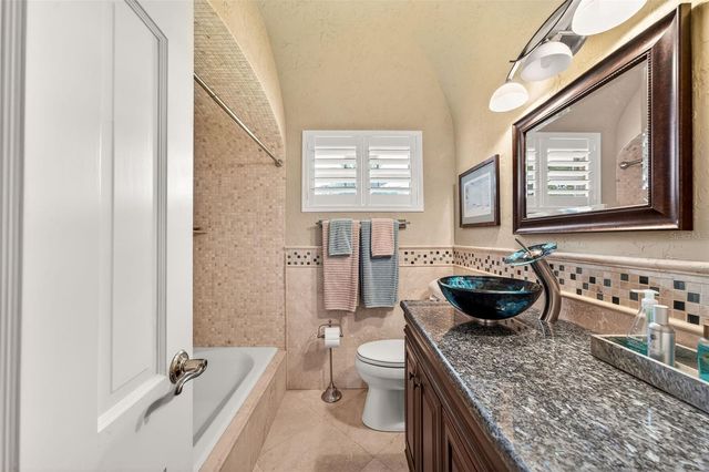 830 LAKE DAVIS DRIVE, Orlando, FL 32806