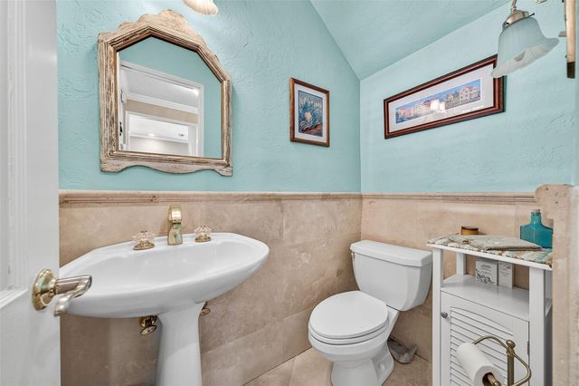 830 LAKE DAVIS DRIVE, Orlando, FL 32806