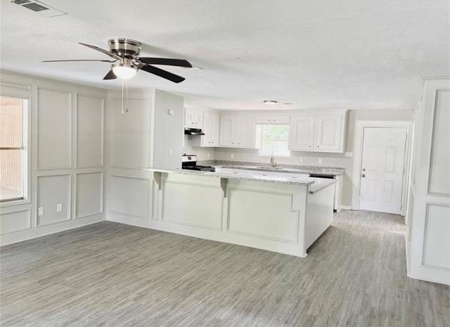 142 County Road 322, Cleveland, TX 77327
