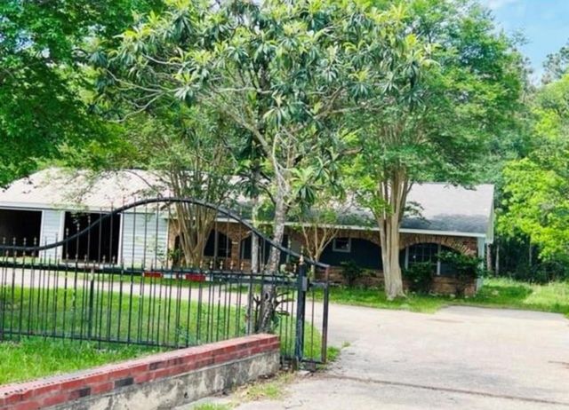 142 County Road 322, Cleveland, TX 77327