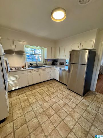 2529 YORKMONT DRIVE, Vestavia Hills, AL 35226