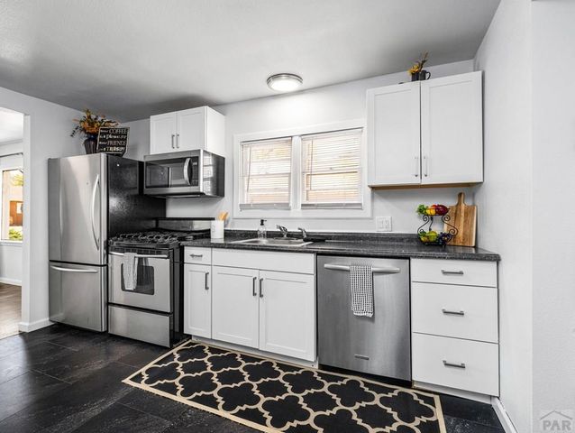 205 W 21st St, Pueblo, CO 81003