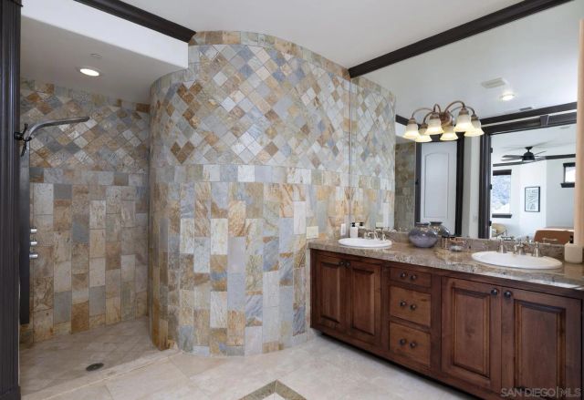 8022 Wesley Rd, Joshua Tree, CA 92252