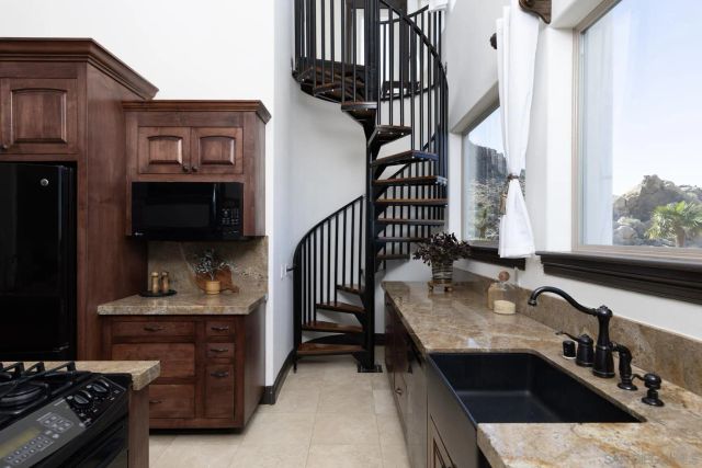 8022 Wesley Rd, Joshua Tree, CA 92252