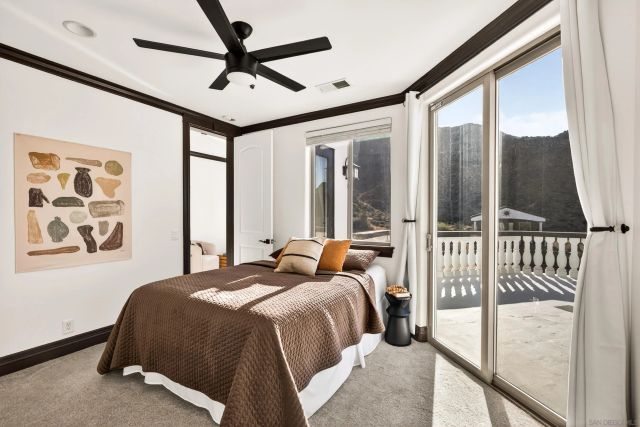 8022 Wesley Rd, Joshua Tree, CA 92252