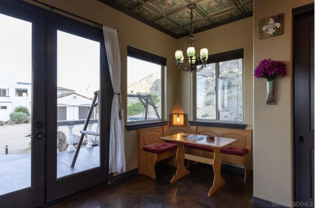 8022 Wesley Rd, Joshua Tree, CA 92252