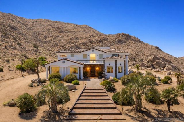 8022 Wesley Rd, Joshua Tree, CA 92252