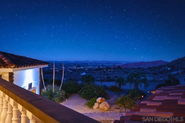 8022 Wesley Rd, Joshua Tree, CA 92252