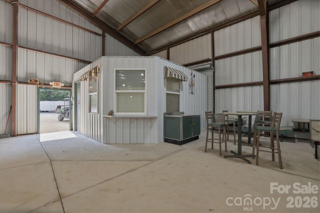 1916 Mcintyre Road, Wingate, NC 28174