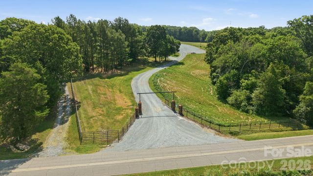 1916 Mcintyre Road, Wingate, NC 28174