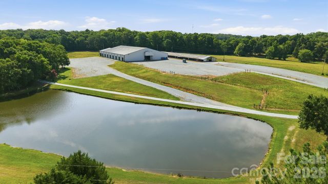 1916 Mcintyre Road, Wingate, NC 28174