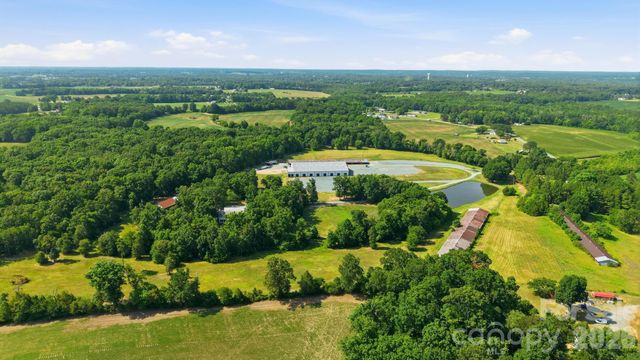 1916 Mcintyre Road, Wingate, NC 28174