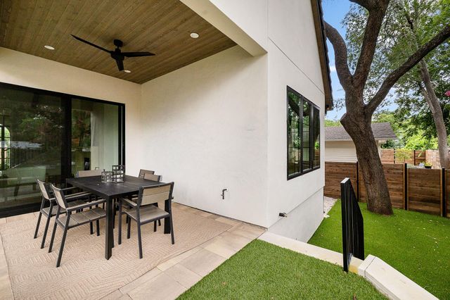 2705 Warren ST, Austin, TX 78703