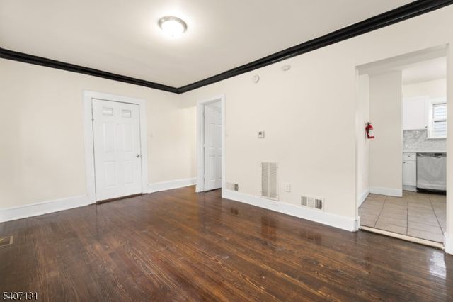 162 Columbia Ave, Newark City, NJ 07106