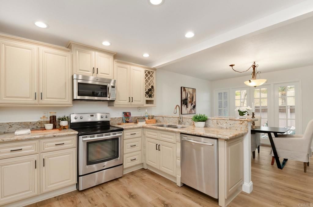 Image 8 of property listing at 6094 Cumulus Lane, San Diego, CA 92110
